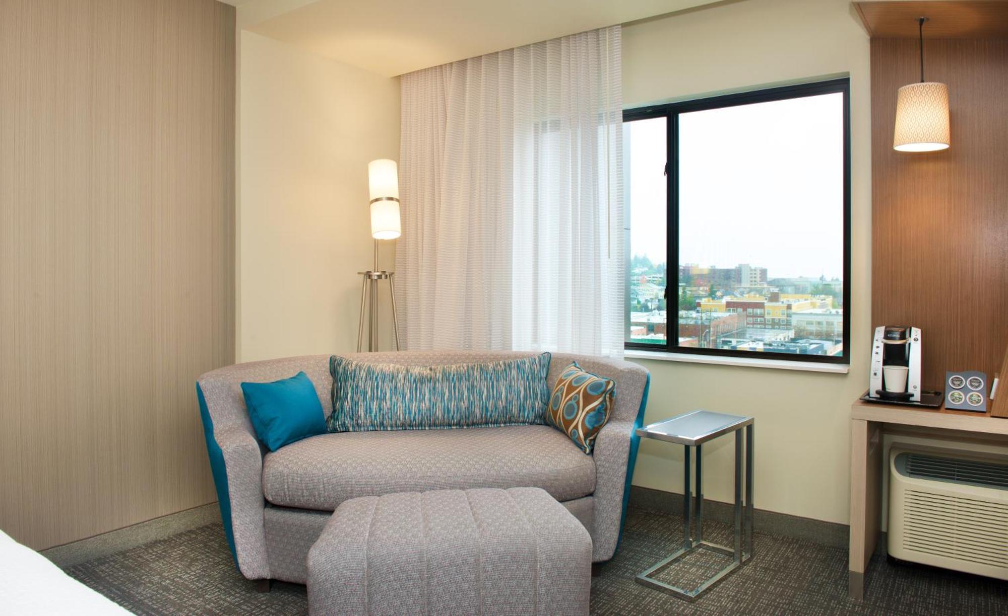 Courtyard By Marriott Seattle Everett Downtown Exterior photo