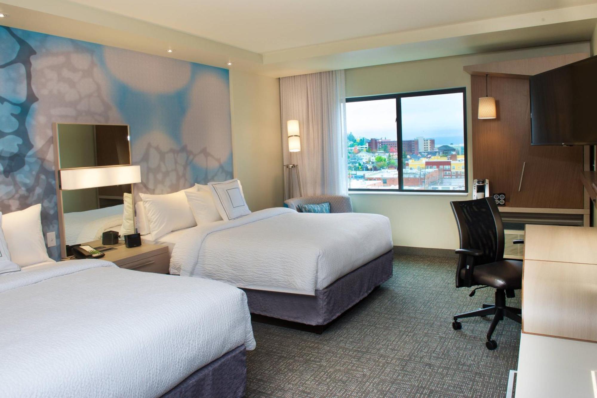 Courtyard By Marriott Seattle Everett Downtown Exterior photo