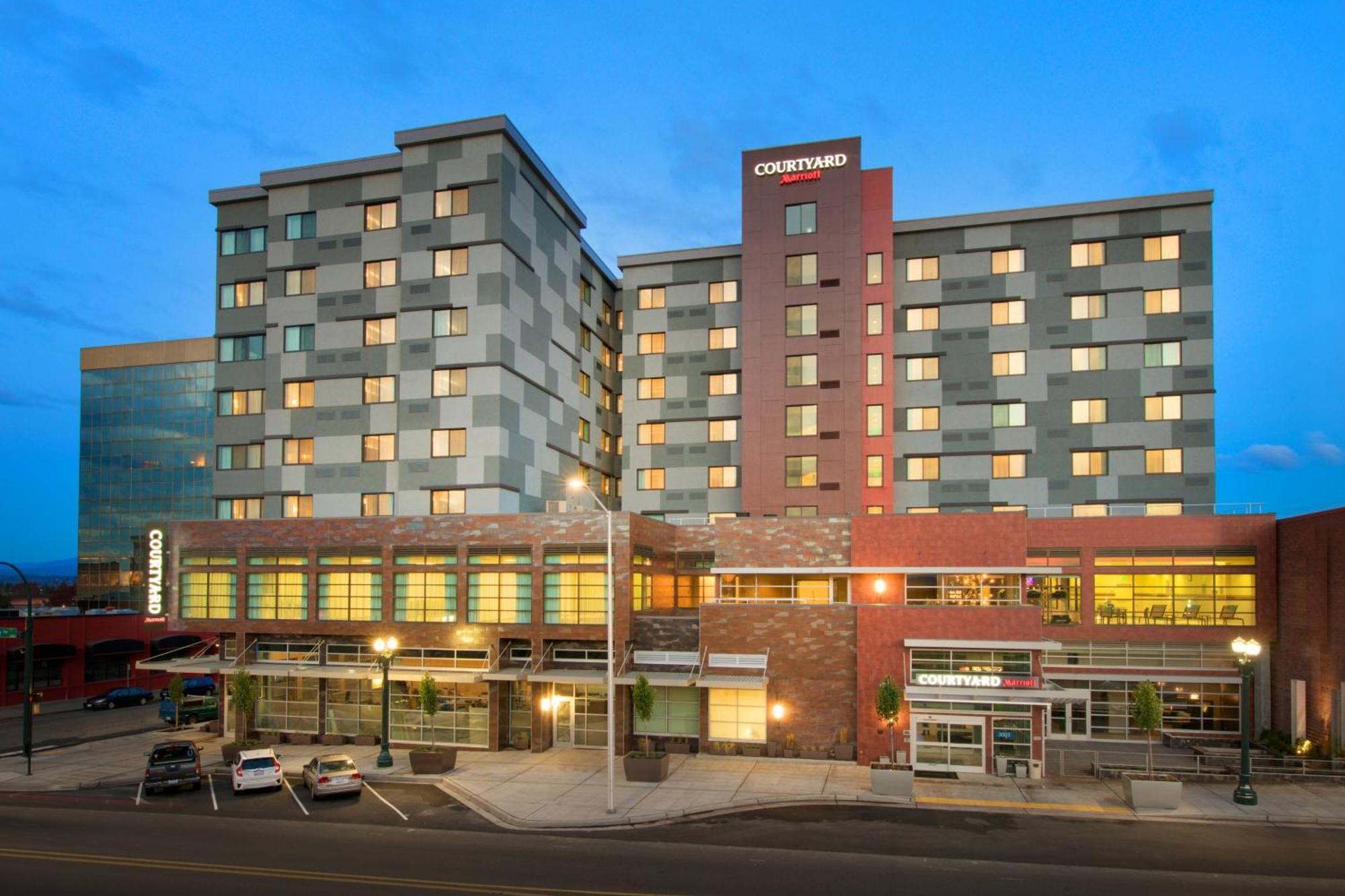 Courtyard By Marriott Seattle Everett Downtown Exterior photo